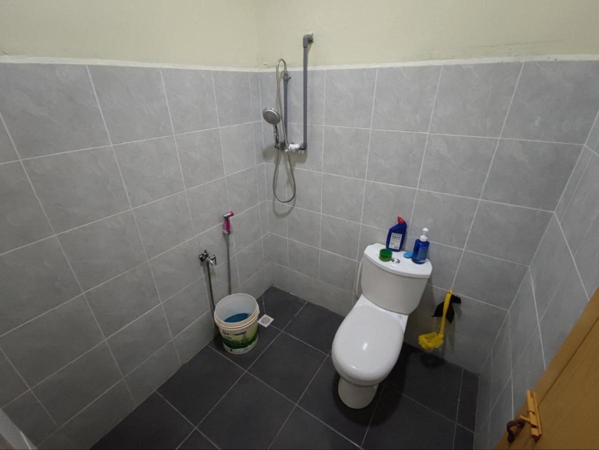 Man Apartment Kampong Bukit China