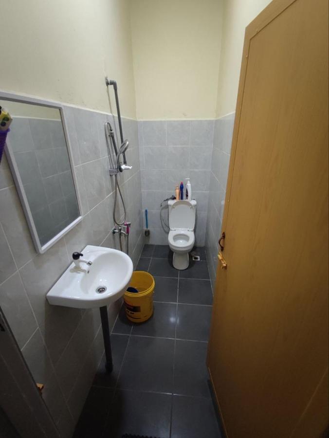 Man Apartment Kampong Bukit China
