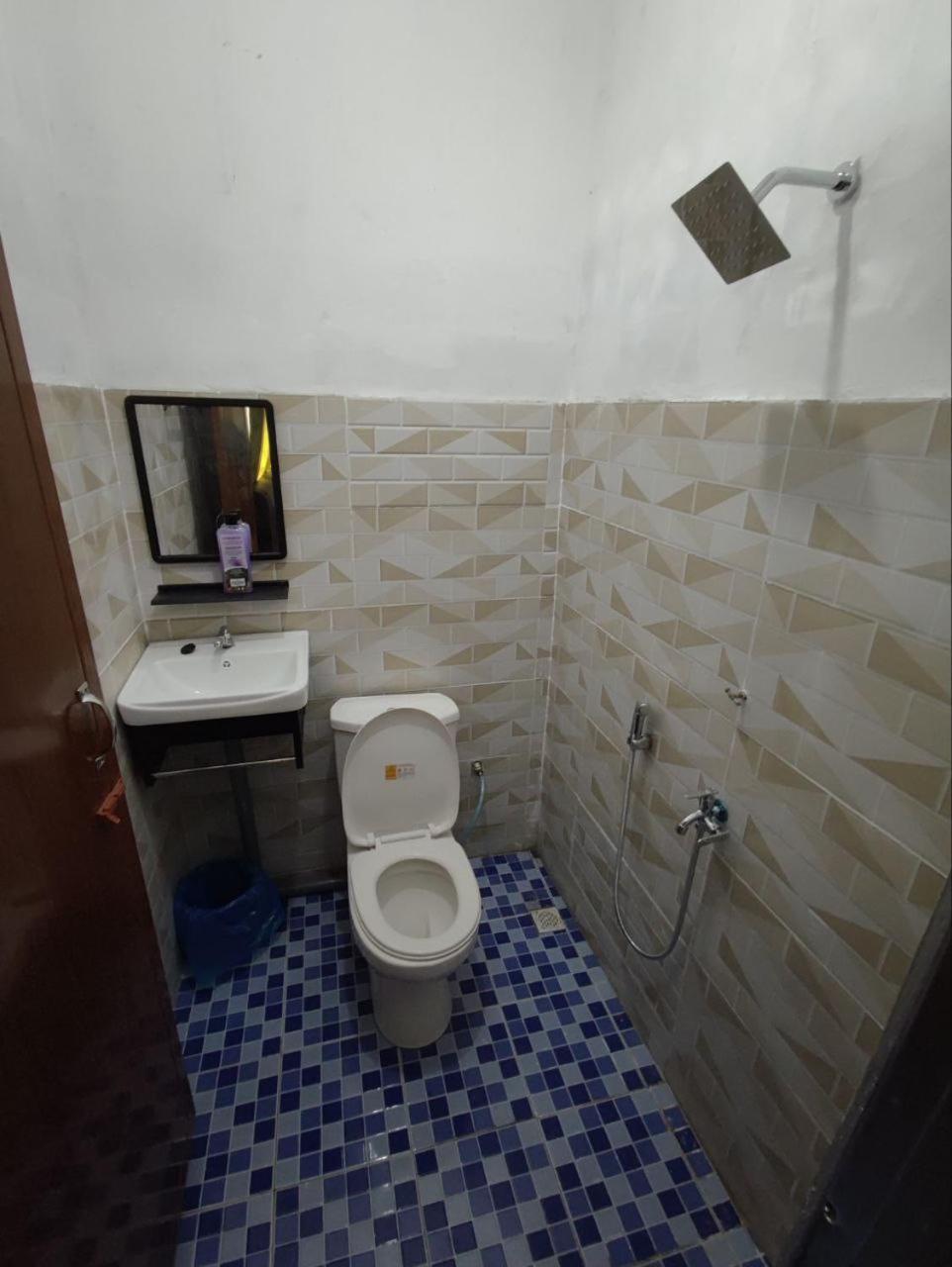 Apartment Man